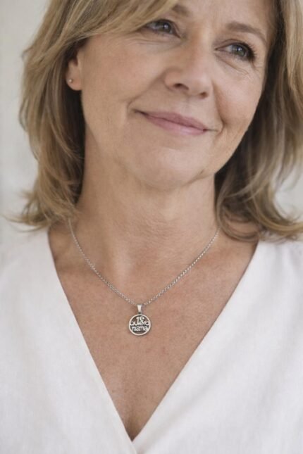 COLLAR TE QUIERO MAMA COLOR PLATEADO